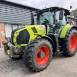 Claas Arion 660, foto 1