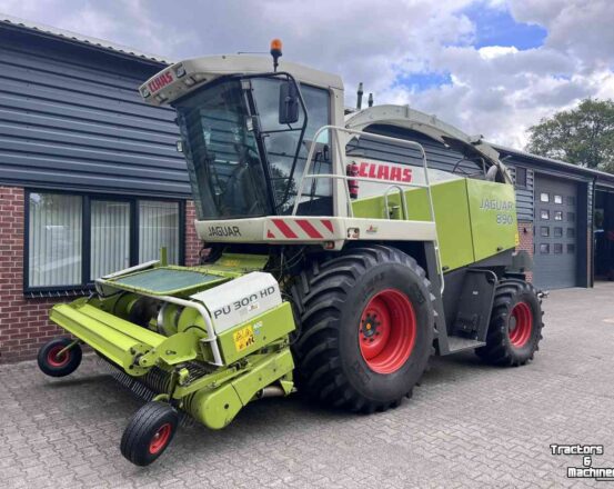 Claas Jaguar 890