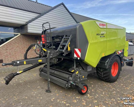 Claas Rollant 630 RC Uniwrap