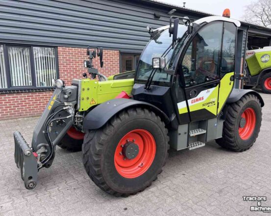 Claas Scorpion 732