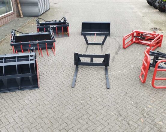 Grondbak, Mestgreep, Pelikaanbak, Ronde, Vierkante balenklem, balenprikker